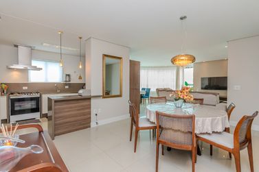 Apartamento para alugar - 130m&sup2; - Pioneiros