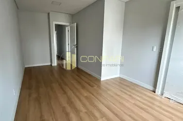 Apartamento para alugar - 118m&sup2; - meia praia