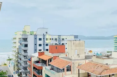 Apartamento &agrave; venda - 128m&sup2; - Meia Praia