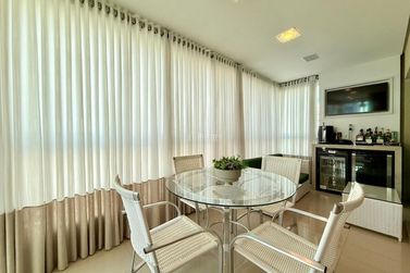 Apartamento &agrave; venda - 150m&sup2; - Meia Praia