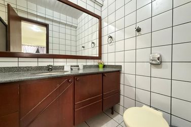 Apartamento &agrave; venda - 120m&sup2; - Centro