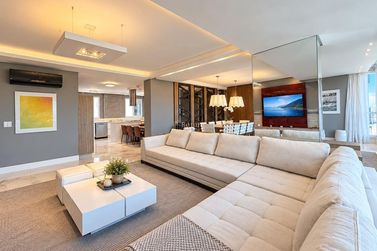 Apartamento &agrave; venda - 180m&sup2; - Centro