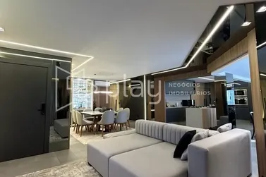 Apartamento &agrave; venda - 163m&sup2; - Meia Praia