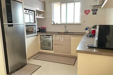 Apartamento &agrave; venda - 185m&sup2; - Meia Praia