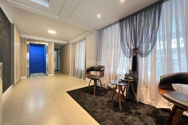 Apartamento &agrave; venda - 140m&sup2; - Meia Praia