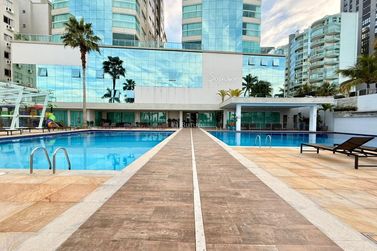 Apartamento &agrave; venda - 200m&sup2; - Meia Praia