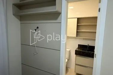 Apartamento &agrave; venda - 81m&sup2; - Meia Praia