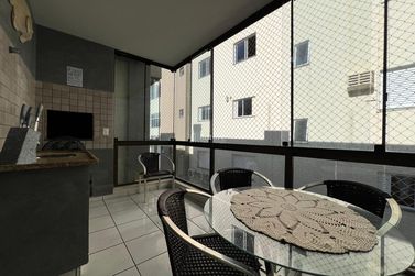 Apartamento &agrave; venda - 160m&sup2; - Meia Praia