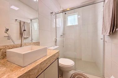 Apartamento &agrave; venda - 160m&sup2; - Meia Praia
