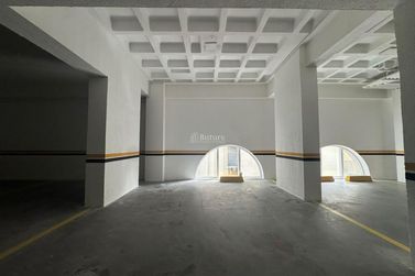Apartamento &agrave; venda - 180m&sup2; - Meia Praia