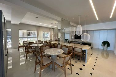 Apartamento &agrave; venda - Meia Praia
