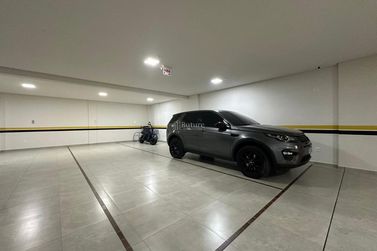 Apartamento &agrave; venda - 134m&sup2; - Meia Praia