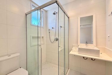 Apartamento &agrave; venda - 129m&sup2; - Meia Praia