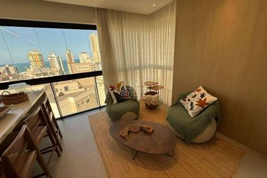 Apartamento &agrave; venda - Meia Praia