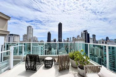 Apartamento &agrave; venda - 86m&sup2; - Meia Praia