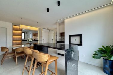 Apartamento &agrave; venda - 122m&sup2; - Centro