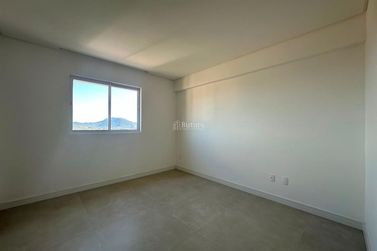 Apartamento &agrave; venda - 129m&sup2; - Meia Praia