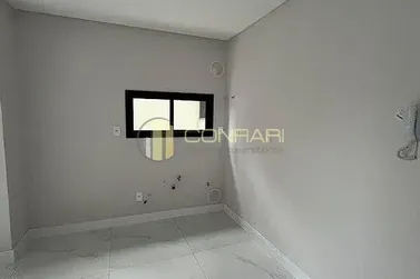 Apartamento &agrave; venda - 101m&sup2; - Meia Praia