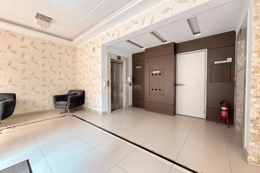Apartamento &agrave; venda - 198m&sup2; - Meia Praia