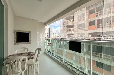 Apartamento &agrave; venda - 86m&sup2; - Meia Praia