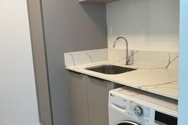 Apartamento para alugar - 160m&sup2; - Meia Praia