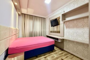 Apartamento &agrave; venda - 170m&sup2; - Meia Praia