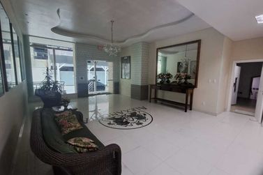 Apartamento &agrave; venda - 301m&sup2; - Meia Praia