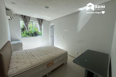 Apartamento para alugar - 130m&sup2; - Aririb&aacute;