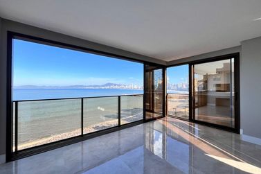Apartamento &agrave; venda - 185m&sup2; - Centro