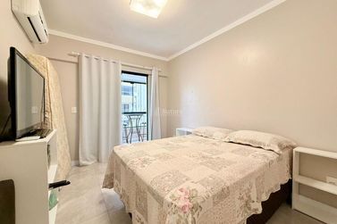 Apartamento &agrave; venda - 160m&sup2; - Meia Praia