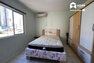 Apartamento para alugar - 61m&sup2; - Meia |Praia