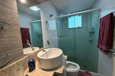 Apartamento &agrave; venda - 160m&sup2; - Meia Praia
