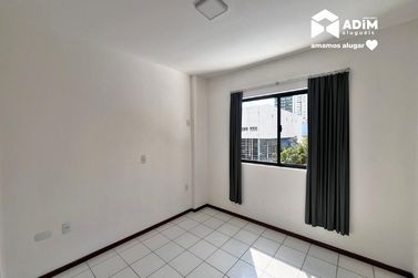 Apartamento para alugar - 60m&sup2; - Centro