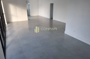 Apartamento &agrave; venda - 207m&sup2; - Meia Praia