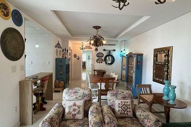 Apartamento &agrave; venda - Meia Praia