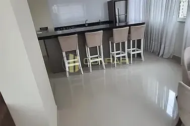 Apartamento &agrave; venda - 150m&sup2; - Meia Praia