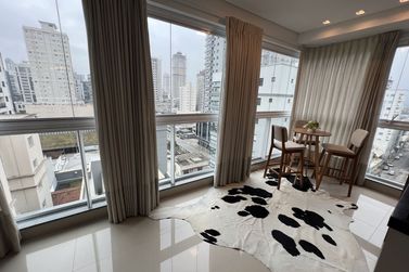 Apartamento &agrave; venda - 135m&sup2; - Meia Praia