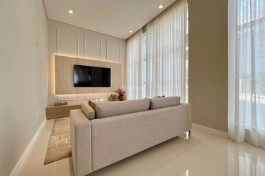 Apartamento &agrave; venda - 180m&sup2; - Meia Praia