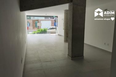Sal&atilde;o Comercial para alugar - 65m&sup2; - Centro