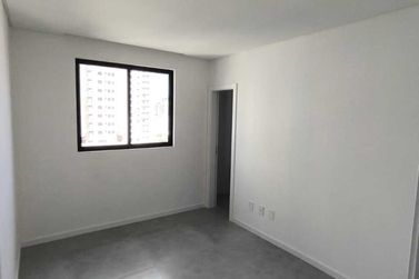 Apartamento &agrave; venda - 104m&sup2; - Meia Praia