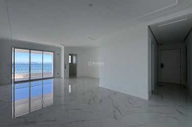 Apartamento &agrave; venda - 142m&sup2; - Centro