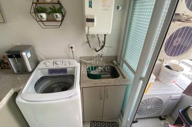 Apartamento &agrave; venda - Meia Praia