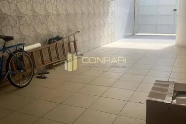 Casa &agrave; venda - 205m&sup2; - Meia Praia