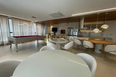 Apartamento &agrave; venda - 133m&sup2; - meia praia