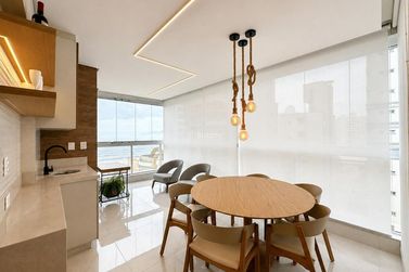 Apartamento &agrave; venda - 145m&sup2; - Meia Praia
