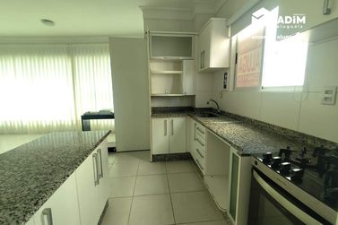 Apartamento para alugar - 92m&sup2; - Pioneiros