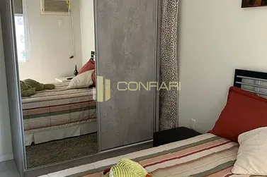 Apartamento &agrave; venda - 144m&sup2; - Meia Praia