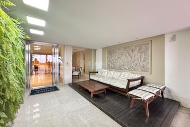 Apartamento &agrave; venda - 120m&sup2; - Centro