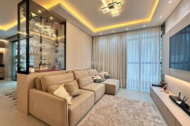 Apartamento &agrave; venda - 165m&sup2; - Meia Praia