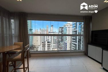 Apartamento para alugar - 132m&sup2; - Meia Praia